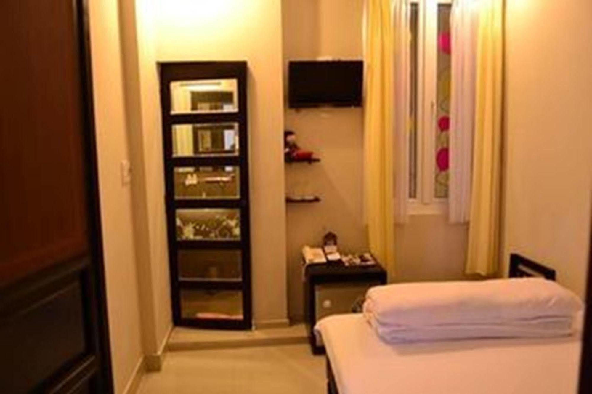 Hue Nino Hotel Εξωτερικό φωτογραφία