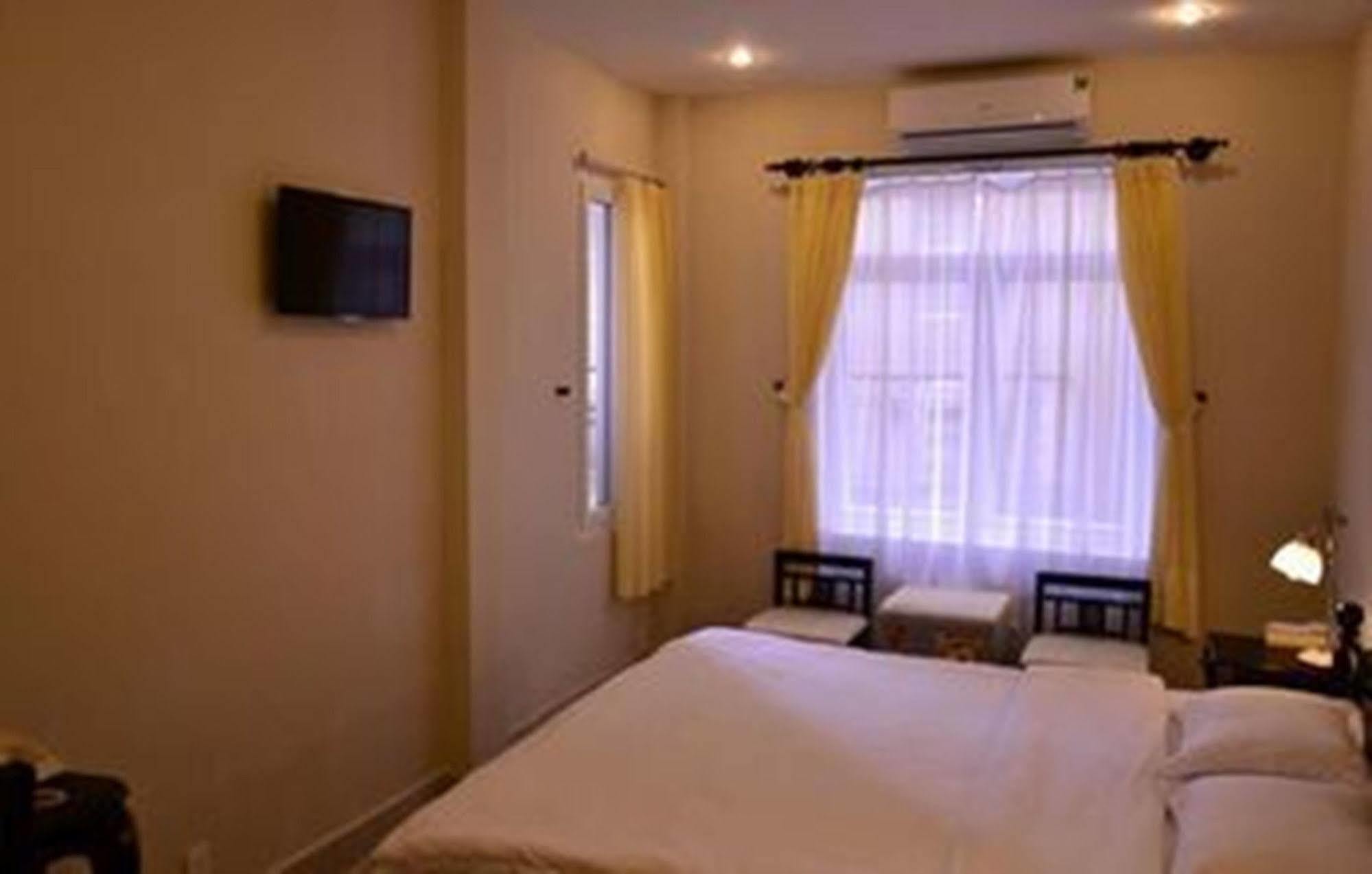 Hue Nino Hotel Εξωτερικό φωτογραφία